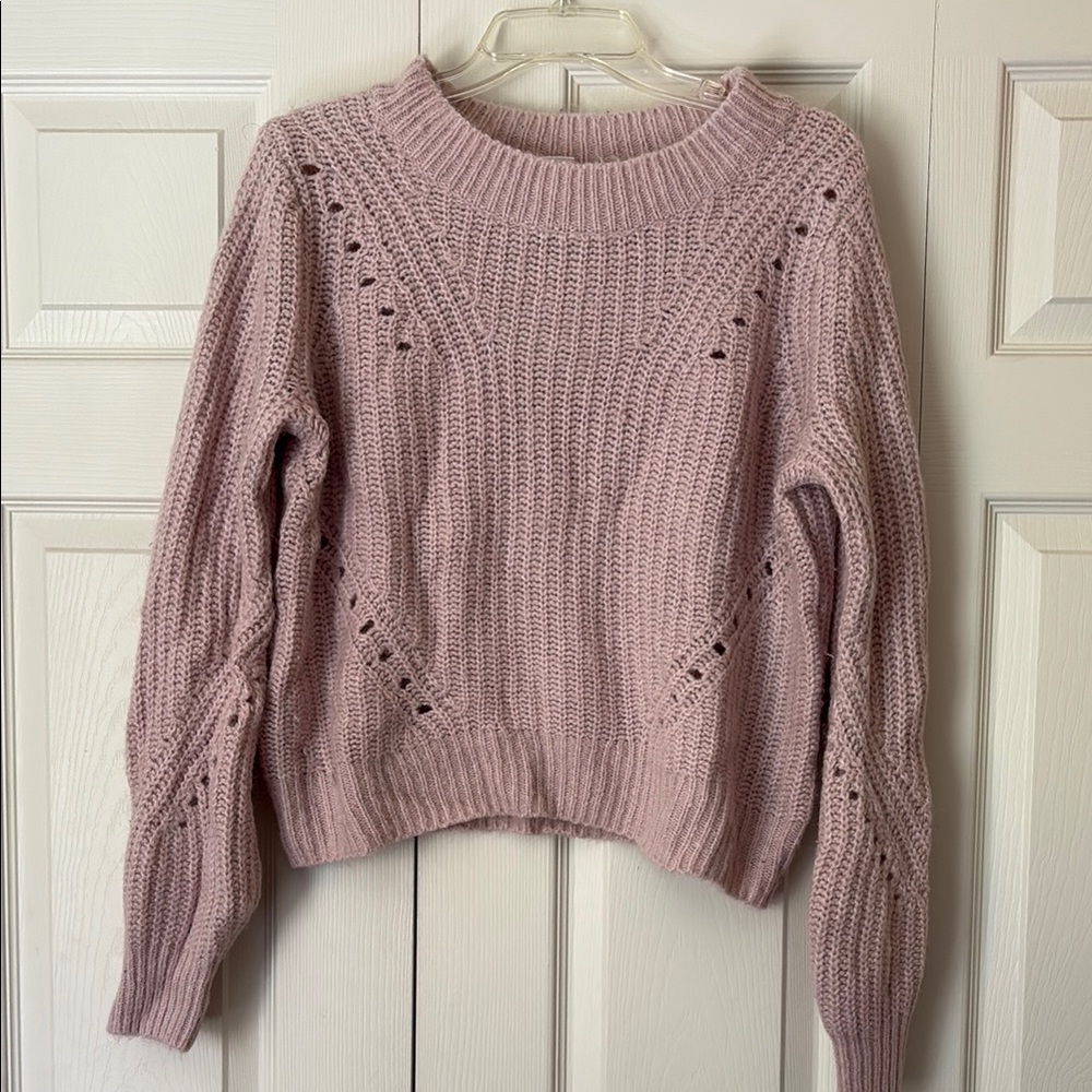 GAP Women's Pink Crew Neck Sweater